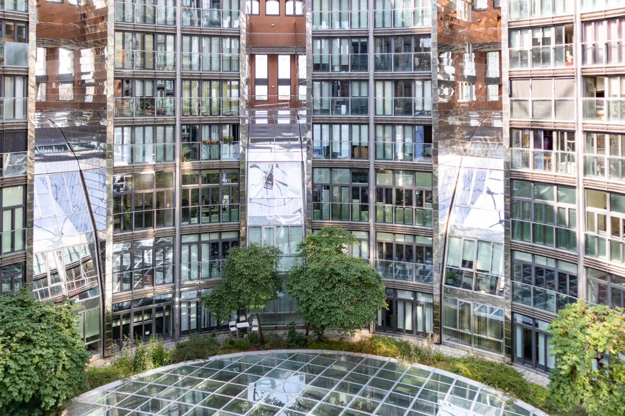 Gasometer - Designer Building With Amazing View Apartment Vienna