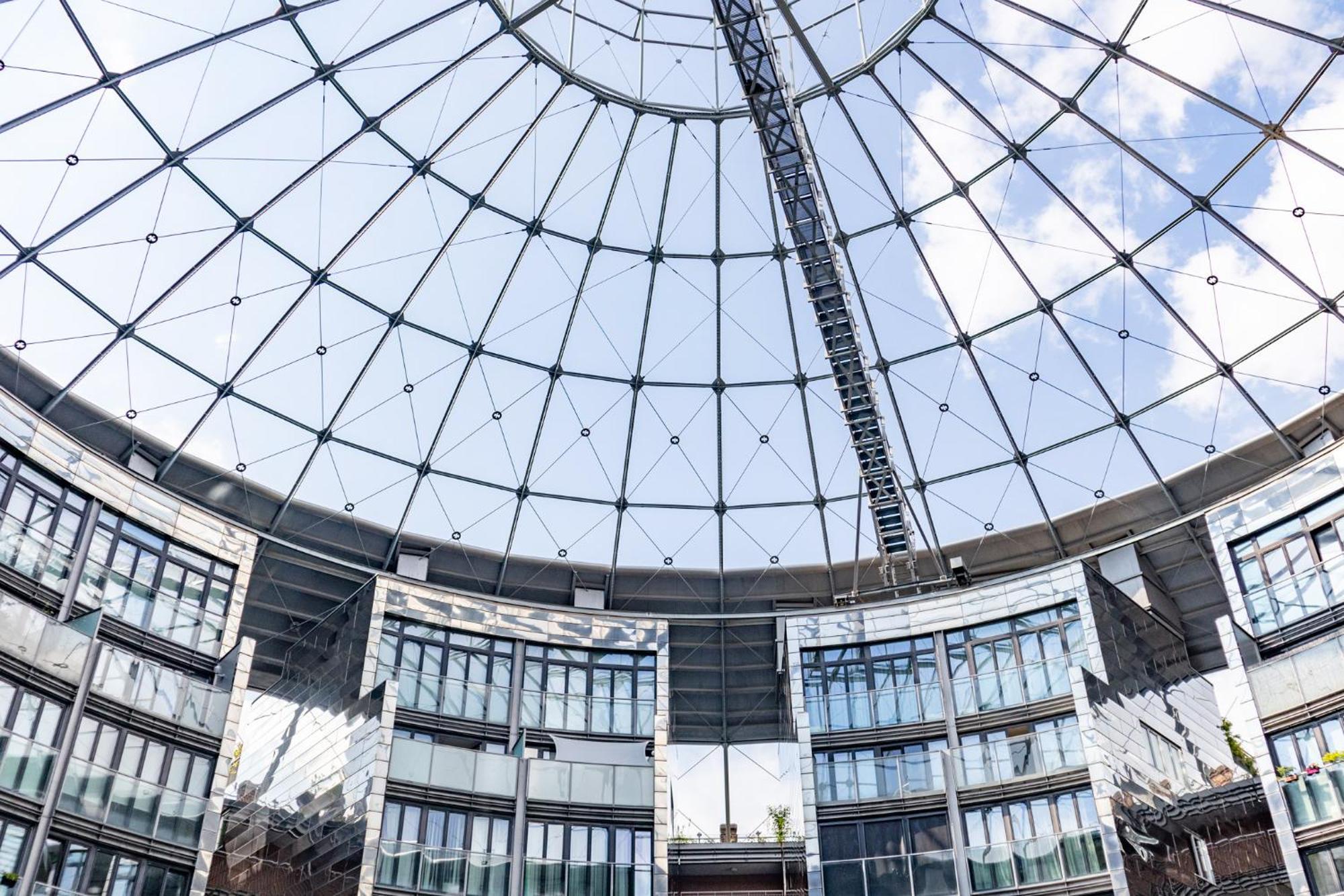 Apartment Gasometer - Designer Building With Amazing View